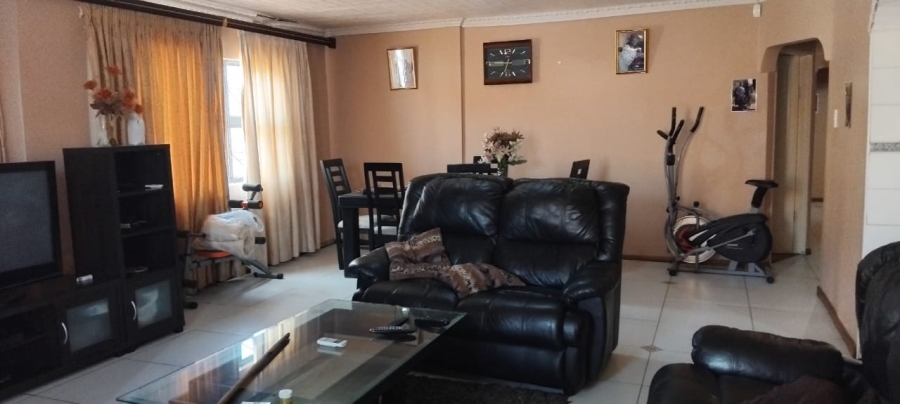 4 Bedroom Property for Sale in West Bank Eastern Cape